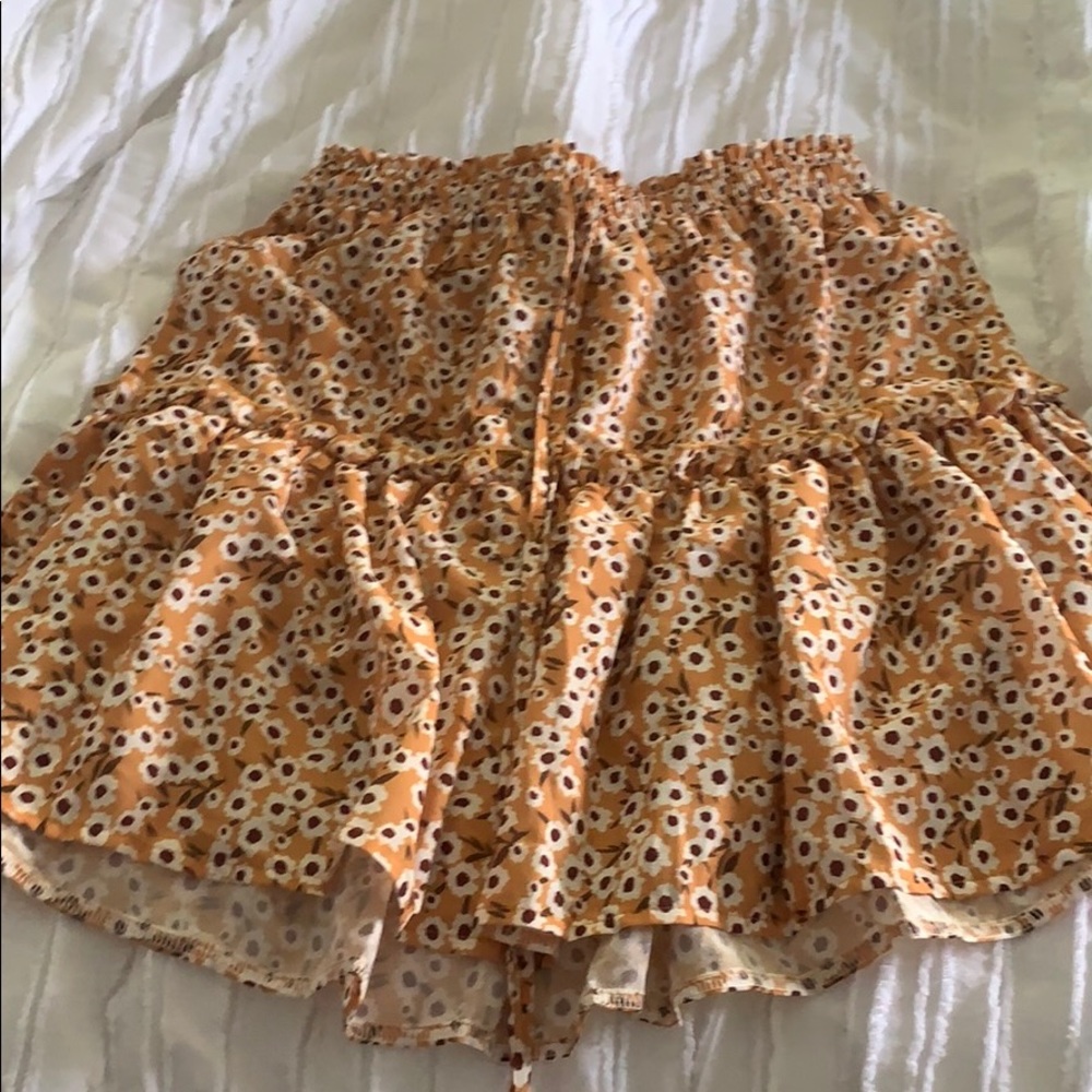Flowy skirt
